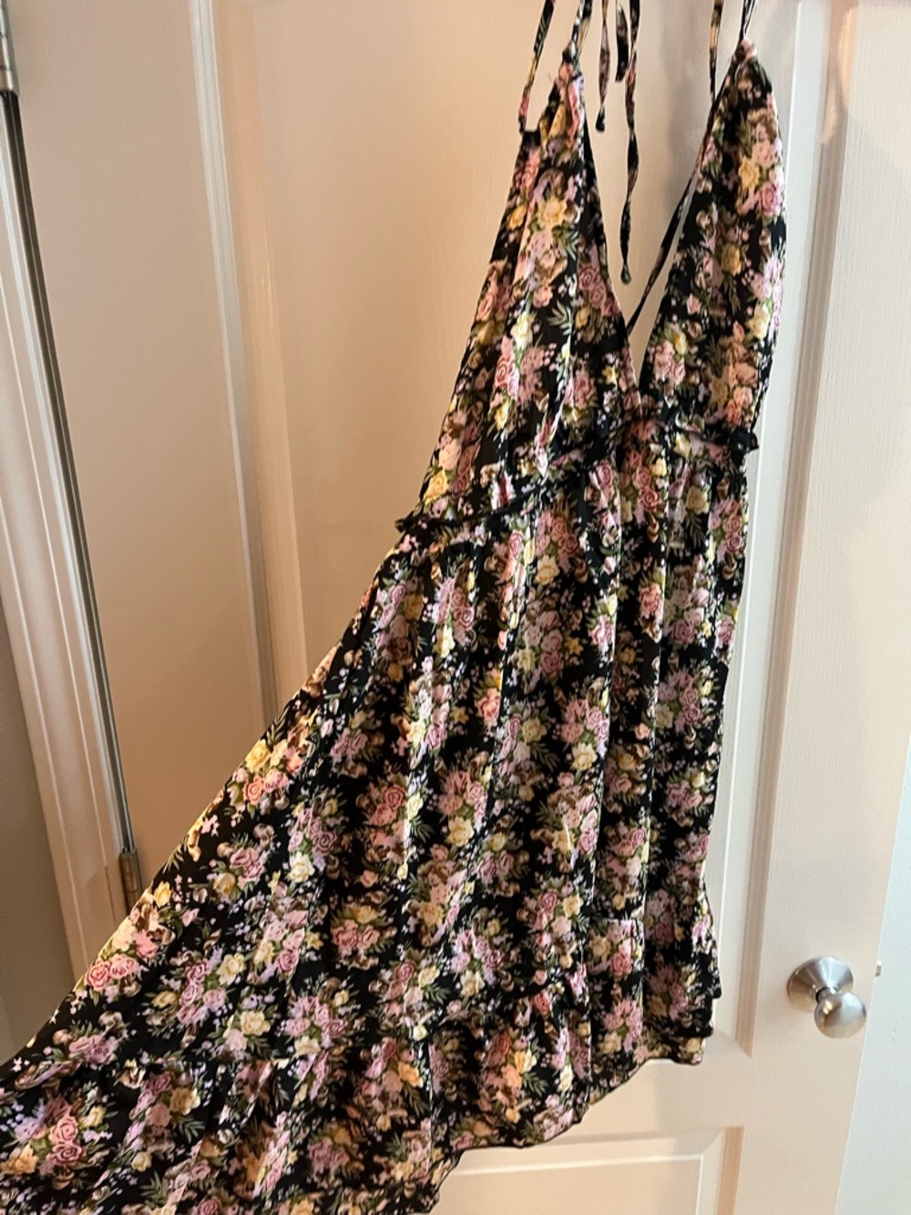 SHEIN Black Floral Backless Maxi Dress with Pink and Yellow Roses